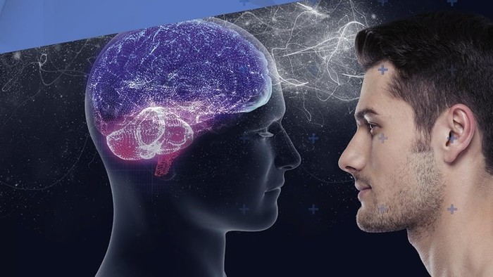 Das Bild zeigt zwei Personen, bei denen eine ein Gehirn mit leuchtenden Verbindungen darstellt, vor einem Weltraumhintergrund mit dem Text 