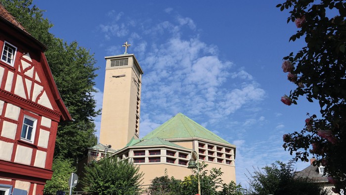 Gustav-Adolf-Kirche außen