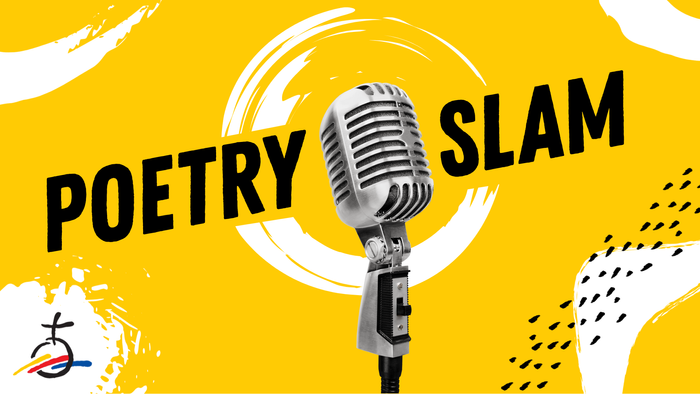 Plakat zum Poetry Slam mit Mikrofon und Logo der Ev. Jugend