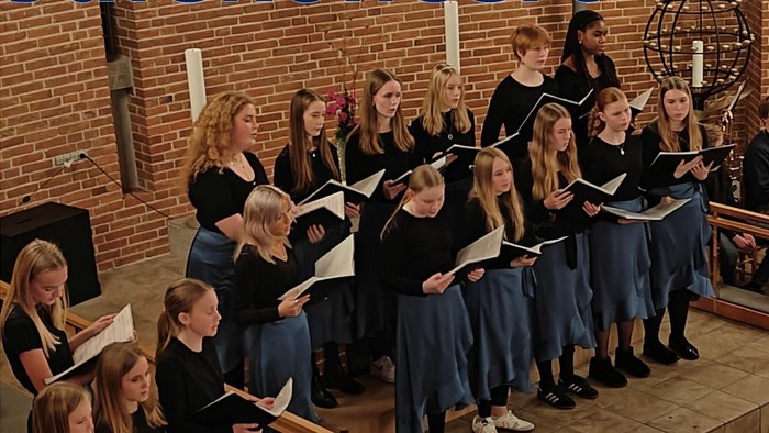 Plakat til julekoncert med kor, 13. december 2025