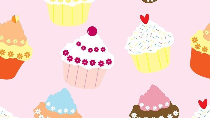 Das Bild zeigt ein Muster aus bunten Cupcakes auf rosa Hintergrund