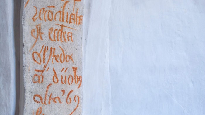 En oldtidssten med indskrift på latin.