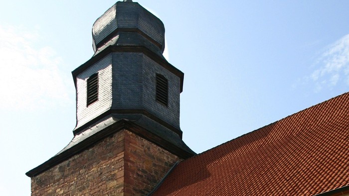 Neustädter Kirche Hofgeismar von außen 