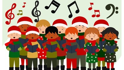 En gruppe børn synger juleviser med Santa-hatter og juledekor.