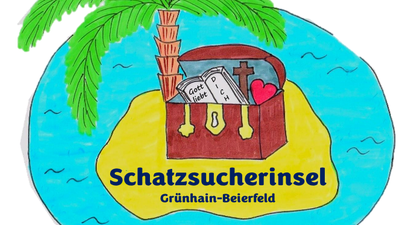 Ein Koffer mit Strandutensilien auf einer Insel mit Palmen und Wellen, beschriftet mit "Schatzsucherinsel Grün hain-Beierfeld"