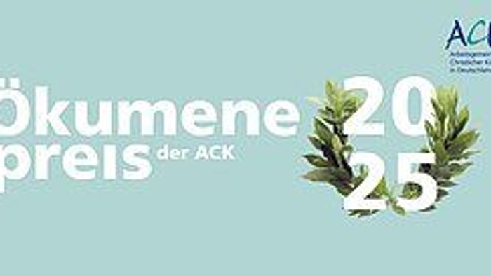 Die Worte Ökumenpreis der ACK auf hellblauem Grund, dazu die Zahl 2025 in einem Lorbeerkranz und das Logo der ACK