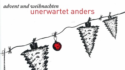 Das Bild zeigt Weihnachtsdekorationen an einer Wäscheleine.