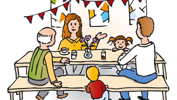 Familie feiert Geburtstag im Freien