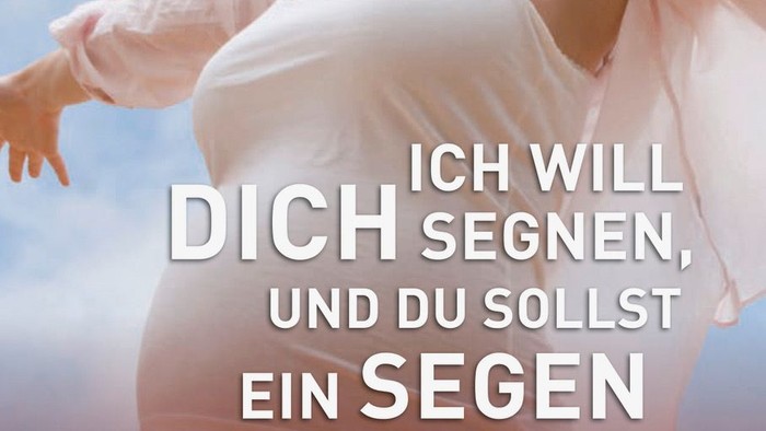 Das Plakat lädt werdende Mütter zu einem Segnungsgottesdienst in der Lübecker St.-Aegidien-Kirche ein.