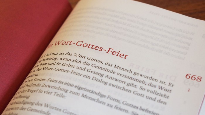 Schriftzug Wort-Gottes-Feier