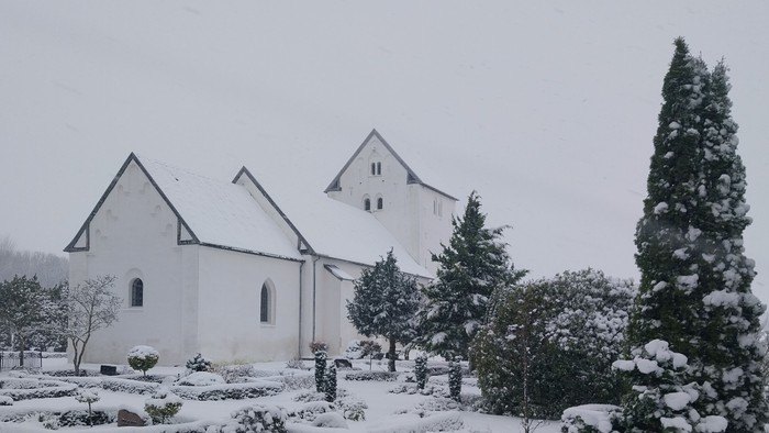 Engum Kirke i snevejret 2026