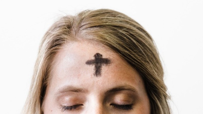 Gottesdienst am Aschermittwoch, 17. Februar, 18.30 Uhr online, Livestream mit Aschekreuz für Zuhause