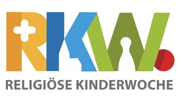 Bunter Logo der Religioese Kinderwoche mit den Buchstaben RKW und einem Kreuz
