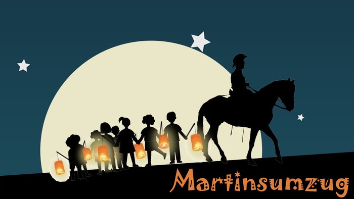 Silhouetten von Kindern mit Laternen und Reiter unter Mond bei Martinsumzug