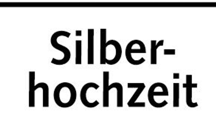 Silberhochzeits-Logo mit ineinander verschlungenen Zahlen „25“ und darunter „Silberhochzeit“.