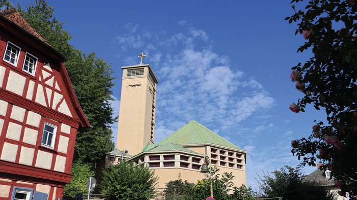 Gustav-Adolf-Kirche außen