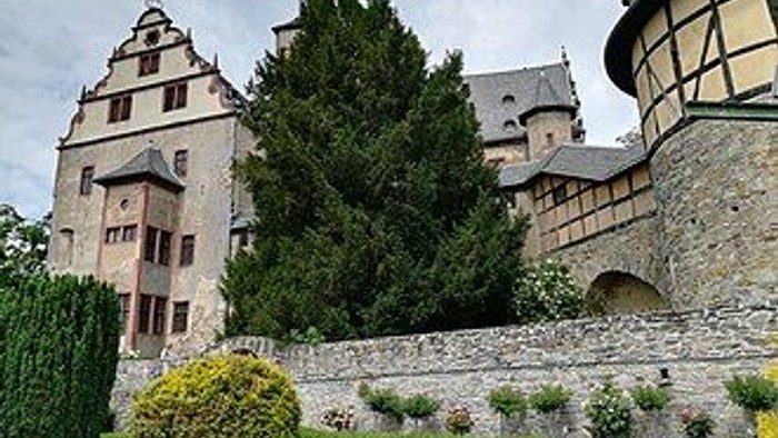 luckyprof, Burg Kronberg-2, CC BY-SA 4.0.jpg