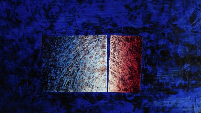 Das Bild zeigt ein modernes Ölgemälde mit blauen und roten Farbverläufen.