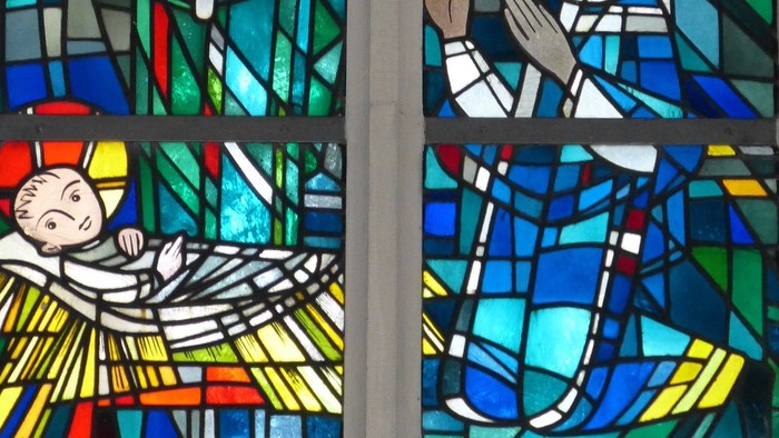 Glassmalerier med religiøse motiv