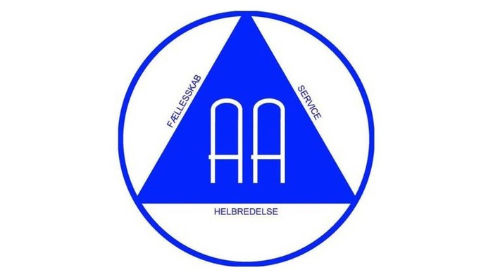 Blå logo med to A's og teksten 