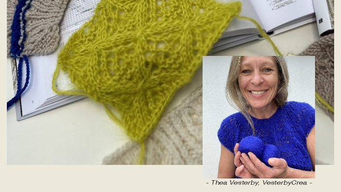 Strikkeentusiast viser frem med hæklenålsmønstre og en livlig gul blondeprøve med et glad smil.