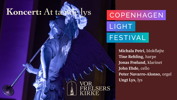 Reklameplakat for Københavns Lysfestival-koncert med engleagtig optrædende og detaljer om musikprogrammet.