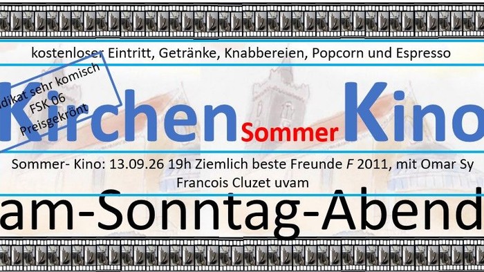 Kostenlose Open-Air-Filmvorführung mit Snacks, Getränken und Espresso an einem Sonntagabend.