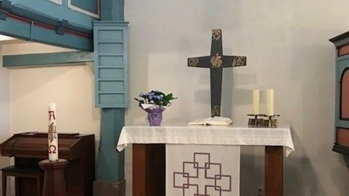 Altar in der Kirche von Rhenegge