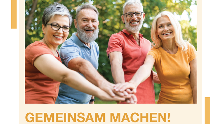 Vier ältere Menschen halten sich an den Händen und lächeln, Text: 