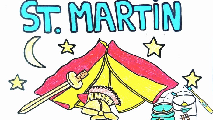 Das Bild zeigt verschiedene Gegenstände und Symbole, die mit dem Heiligen Martin verbunden sind, darunter ein Schwert, einen Helm und einen Umhang.