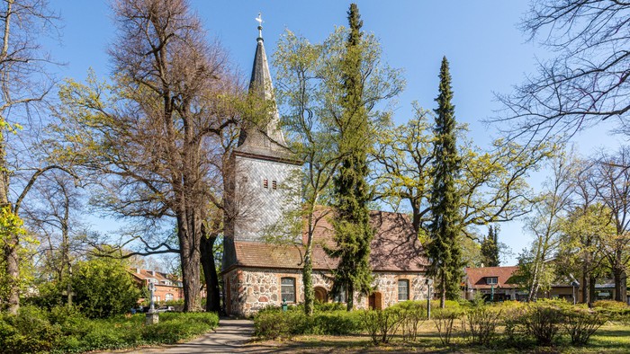 Dorfkirche Alt-Wittenau von außen