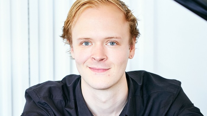 Portræt af den svenske pianist Love Persson