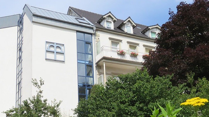 Außenansicht Haus-Emaus