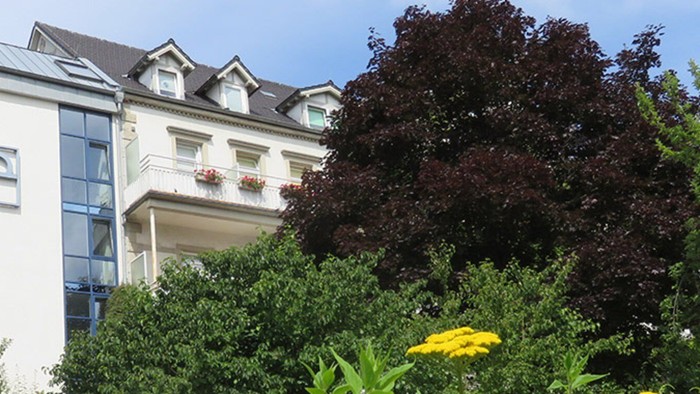 Außenansicht Haus-Emaus