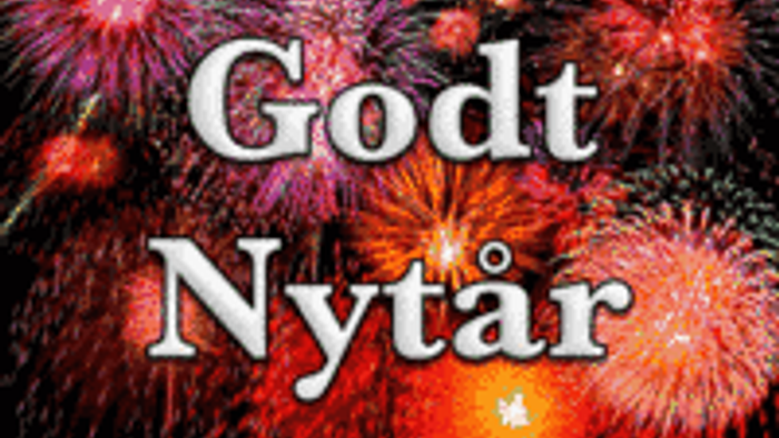 Billedet viser fyrværkeri og lygter med teksten 