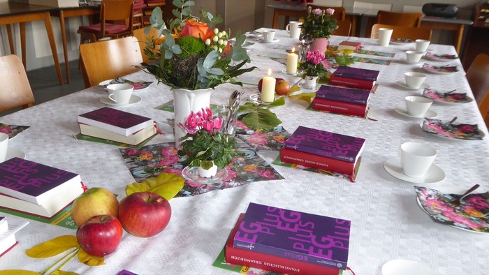 Tischschmuck Frauenkreis Lardenbach