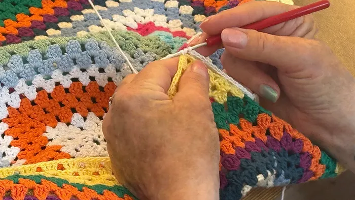 Sy- og strikkecafé – der hækles