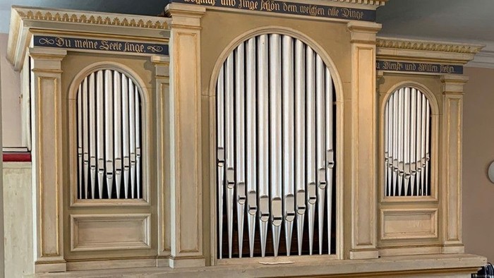 Kleine Orgel in der Dorfkirche Mahlow