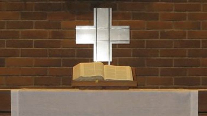 Altarkreuz der Gethsemanekirche