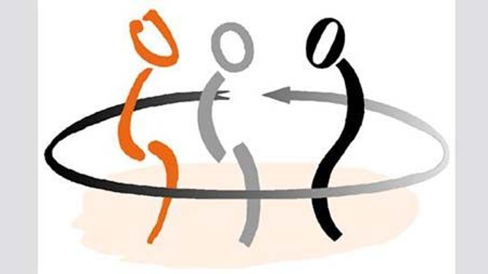 Zwei Eiskunstläufer, die in entgegengesetzte Richtungen auf einer Eisbahn laufen, mit geschwungenen Linien, die ihre Bahnen anzeigen.