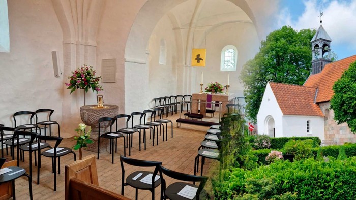 Kirken udefra og med stole stillet klar til konfirmation. Kirken er pyntet med blomster