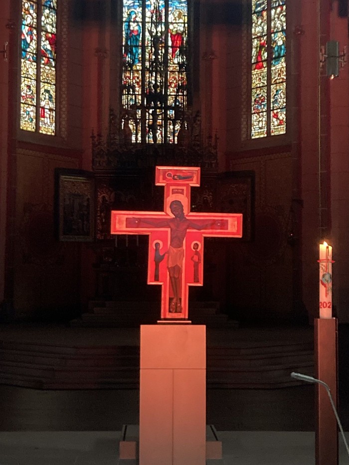 Taizégebet Apostelkirche.jpg