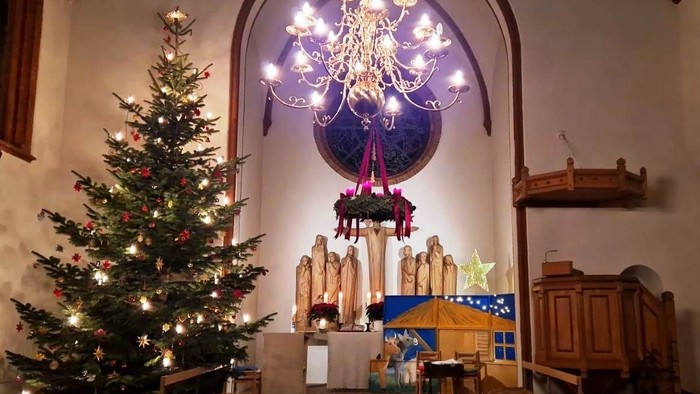 Weihnachtliche Kirche