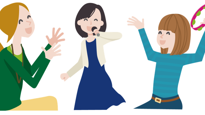 Piger synger og er glade