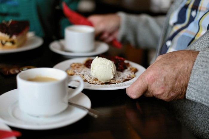 Einladung zum Kaffee nach Frei-Weinheim