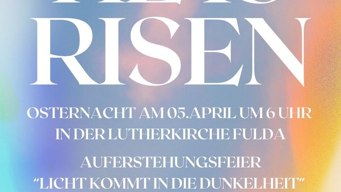 „Osterfeier-Ankündigung mit Gottesdienst und Frühstücksveranstaltung am 5. April um 18 Uhr.“
