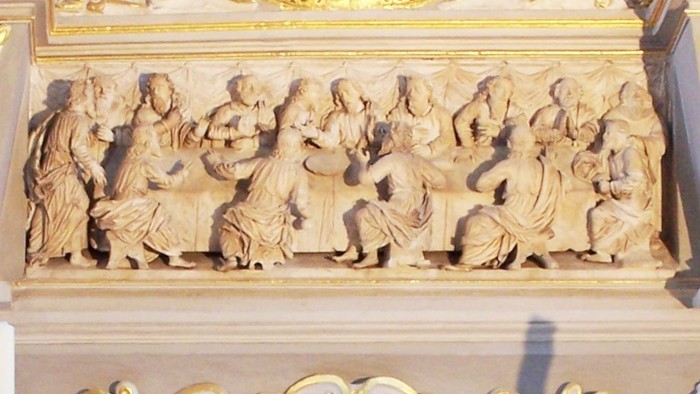 Altar mit Abendmahl