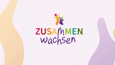 Buntes Logo und Text „ZUSAMMEN wachsen“ mit abstrakten Handformen, die Wachstum und Einheit symbolisieren.
