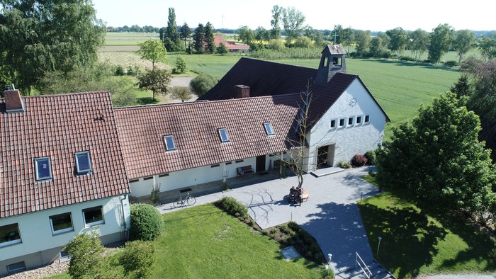 Luftbild Martin-Luther-Haus Bierde