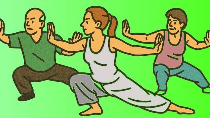 Drei Personen führen Qigong-Übungen mit ausgestreckten Armen und gebeugten Beinen aus.